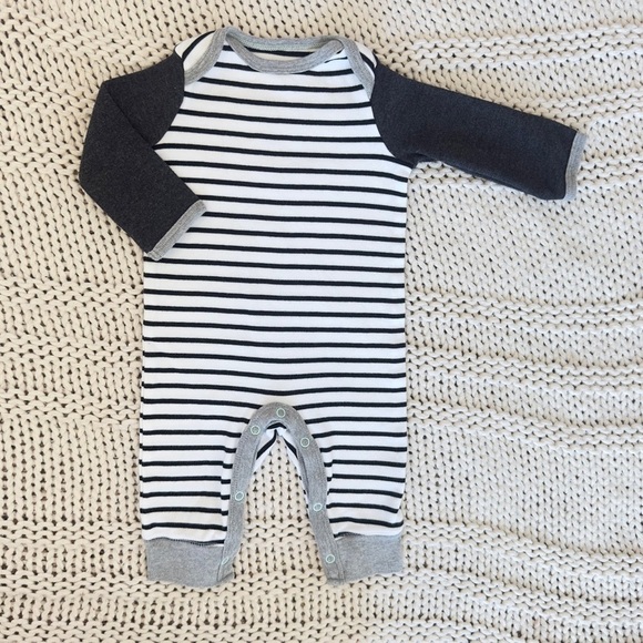 Cloud Island Unisex Baby Stripped 100% Cotton Onesie Size 0-3 Months - Picture 1 of 3
